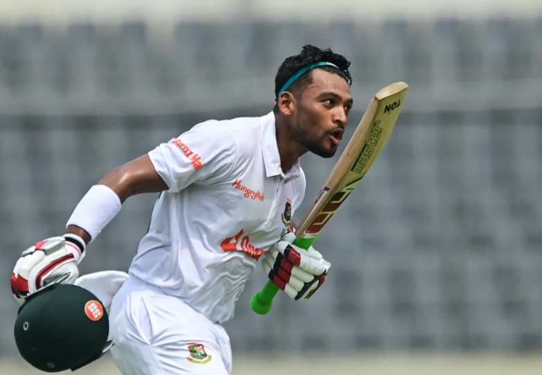 টেস্টে বাংলাদেশের পক্ষে সর্বাধিক শতরান