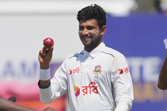 বাংলাদেশের টেস্ট ক্রিকেটে ইনিংসে সর্বোচ্চ পাঁচ উইকেট